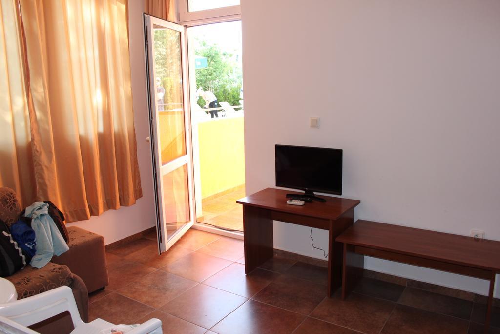 Abelia Residence Apartment Regina サニービーチ エクステリア 写真
